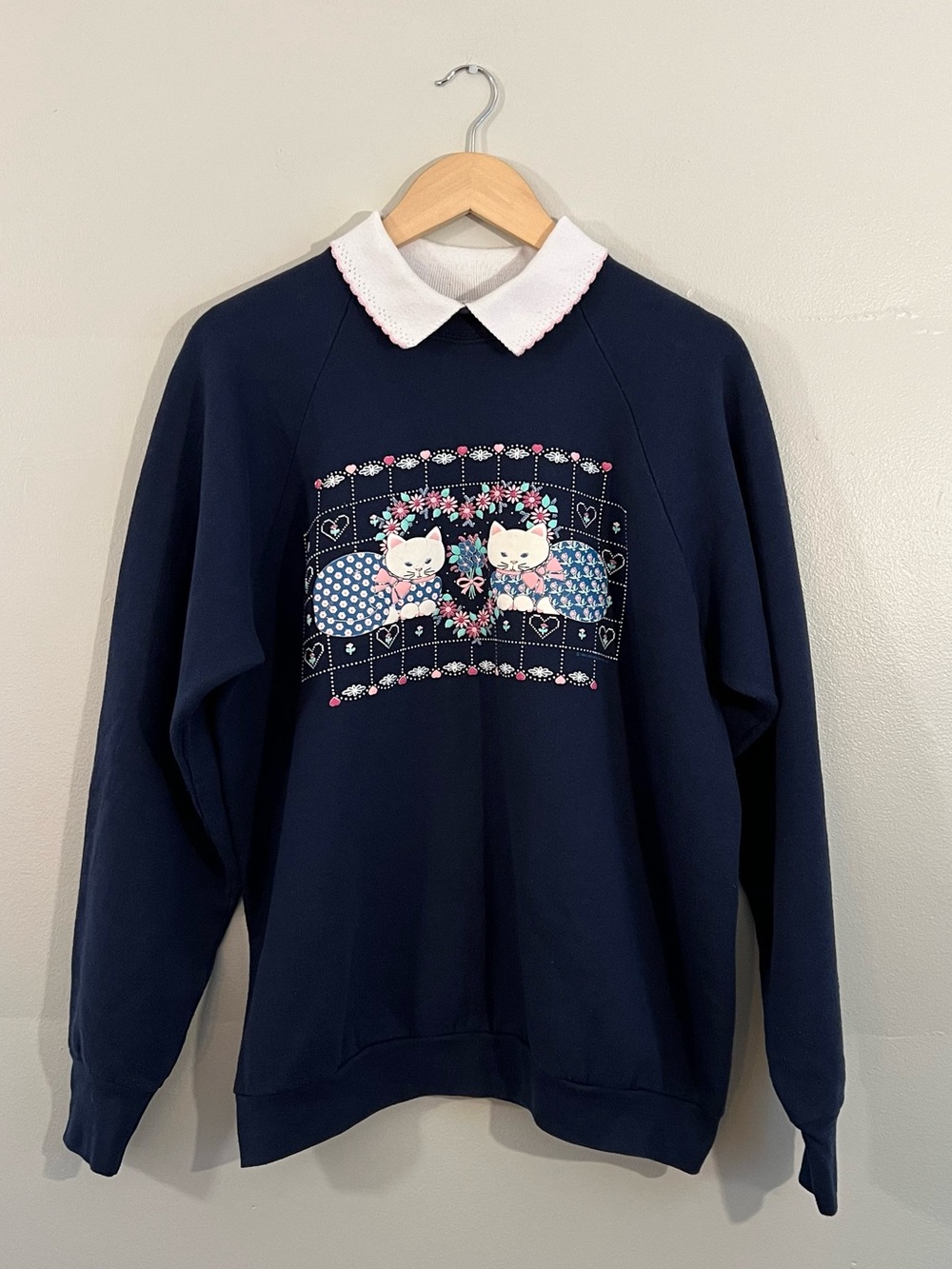 Vintage cutesy cat floral collared navy sweatshirt Cottagecore grandma cozy